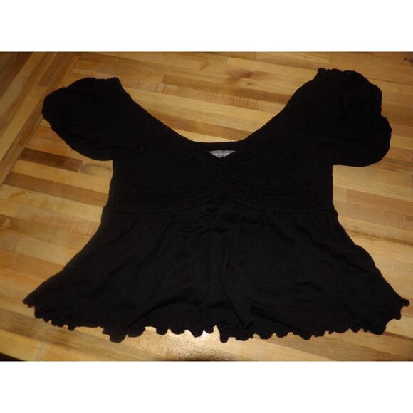 Urban Outfitters cropped black blouse S - Picture 1 of 4